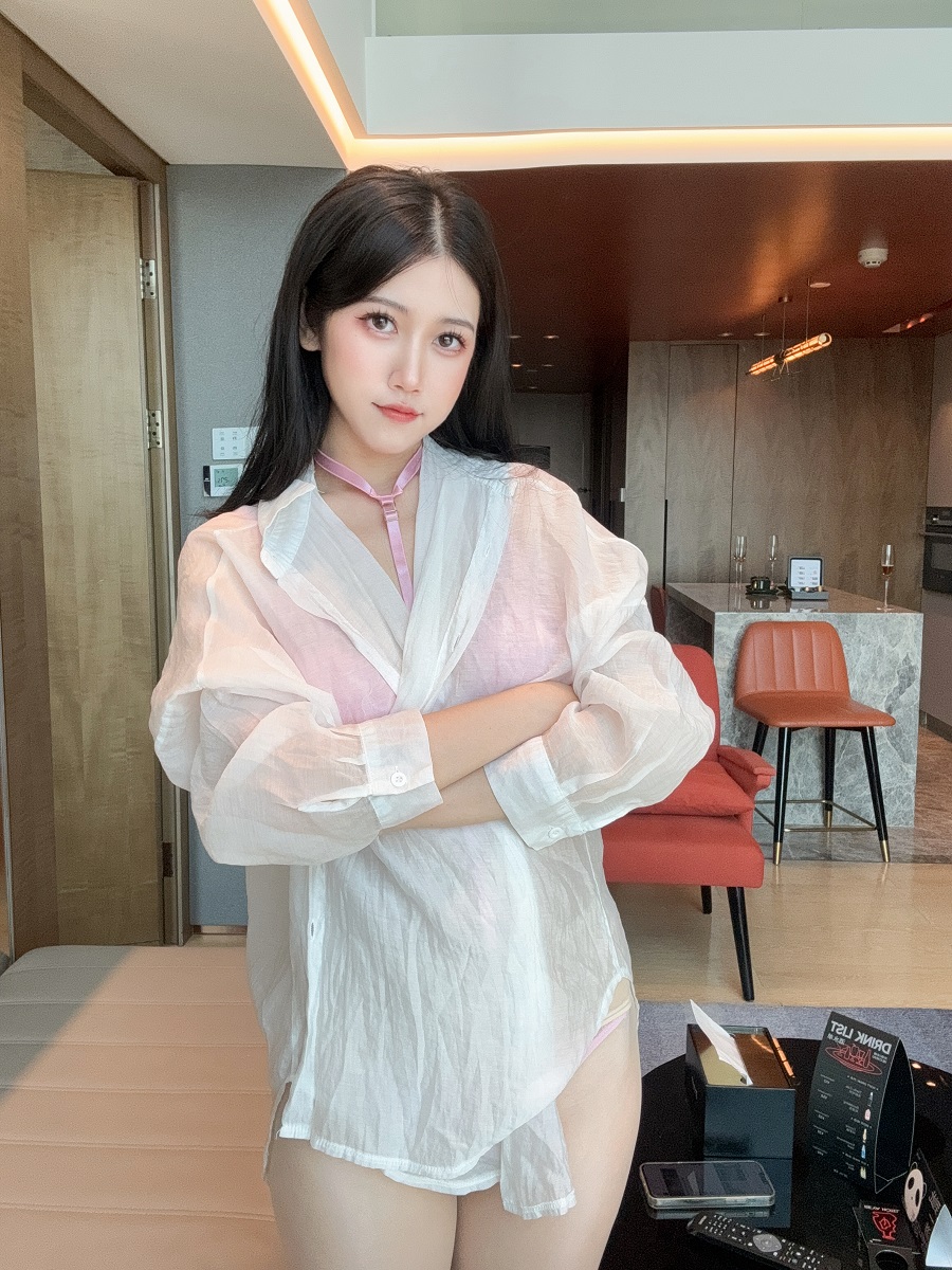 不呆猫-粉色衬衣女友[66P+1V] 小姐姐 预览1图