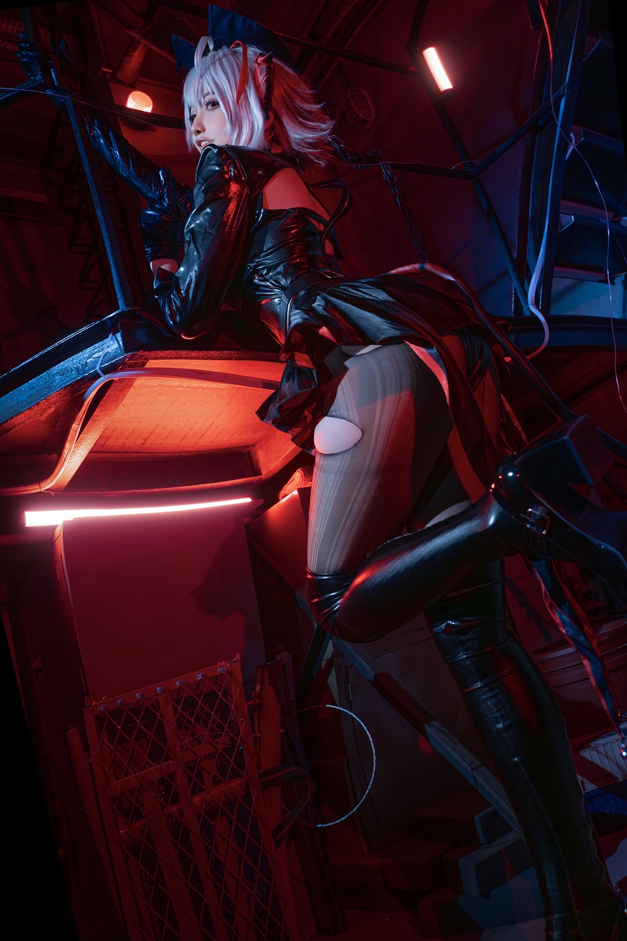山崎怜Rei-明日方舟-W愚夜密函[33P] 小姐姐 预览1图