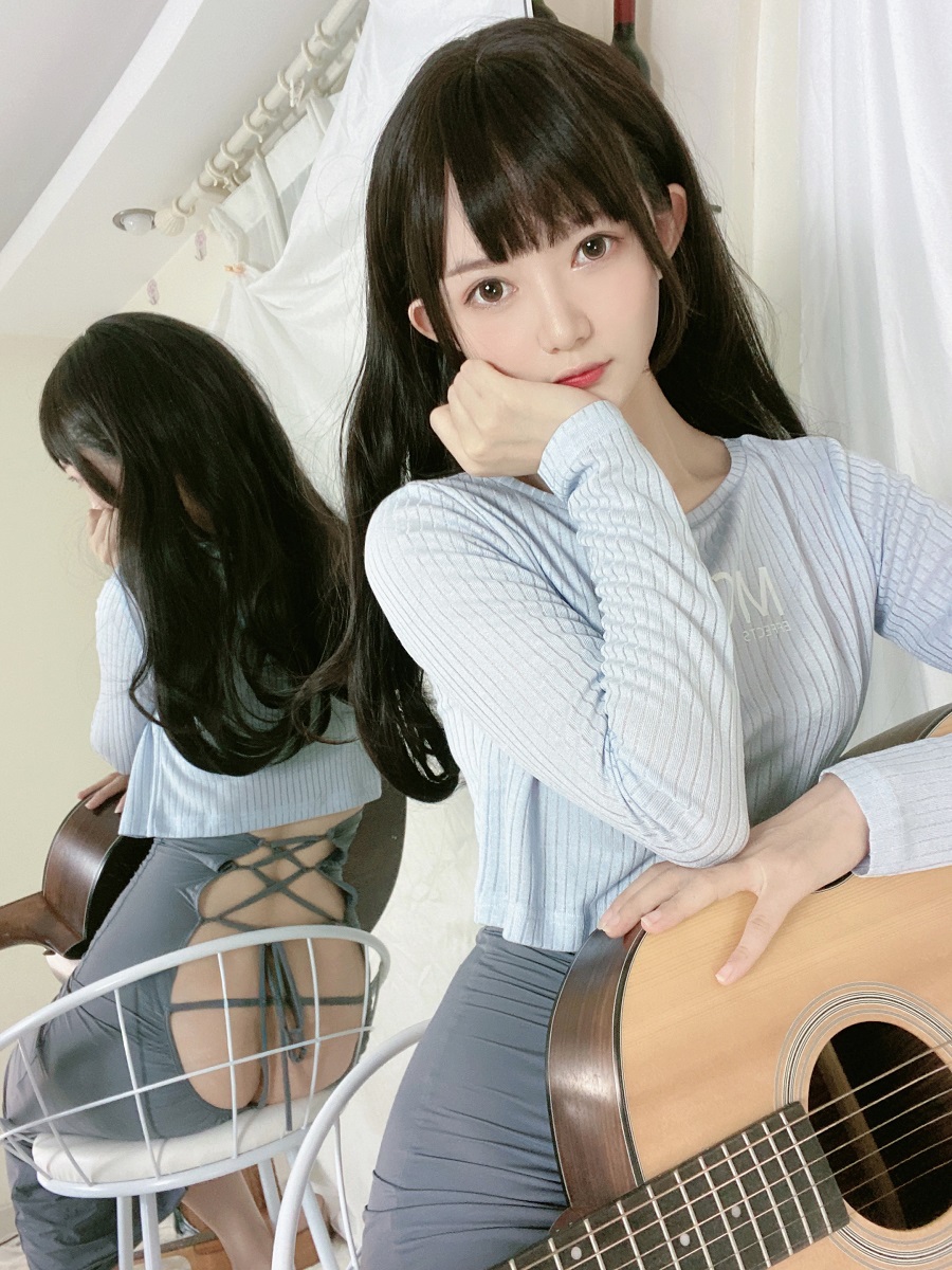 51酱-吉他妹妹自拍[25P+3V] 小姐姐 预览3图