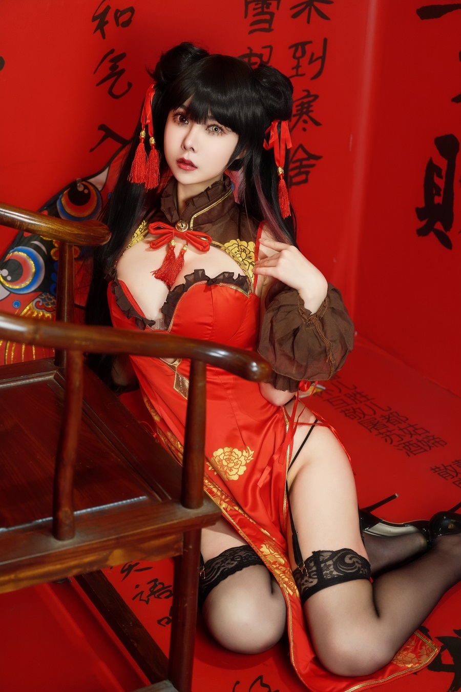 亚马逊鲶鱼-约会大作战-时崎狂三新春旗袍[25P+1V] 小姐姐 预览3图