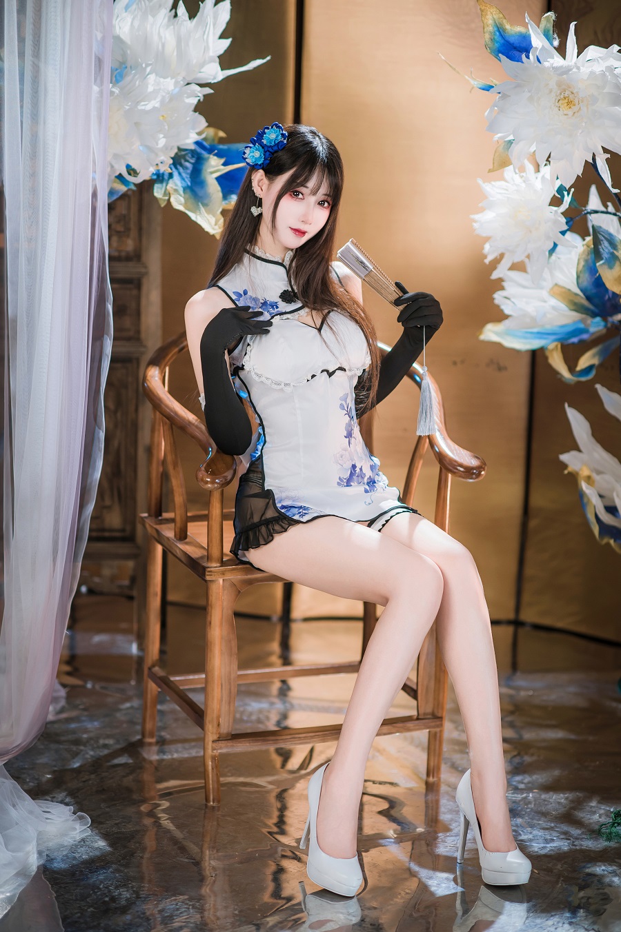 羽生三未-瓶儿·青花瓷旗袍[25P] 小姐姐 预览1图