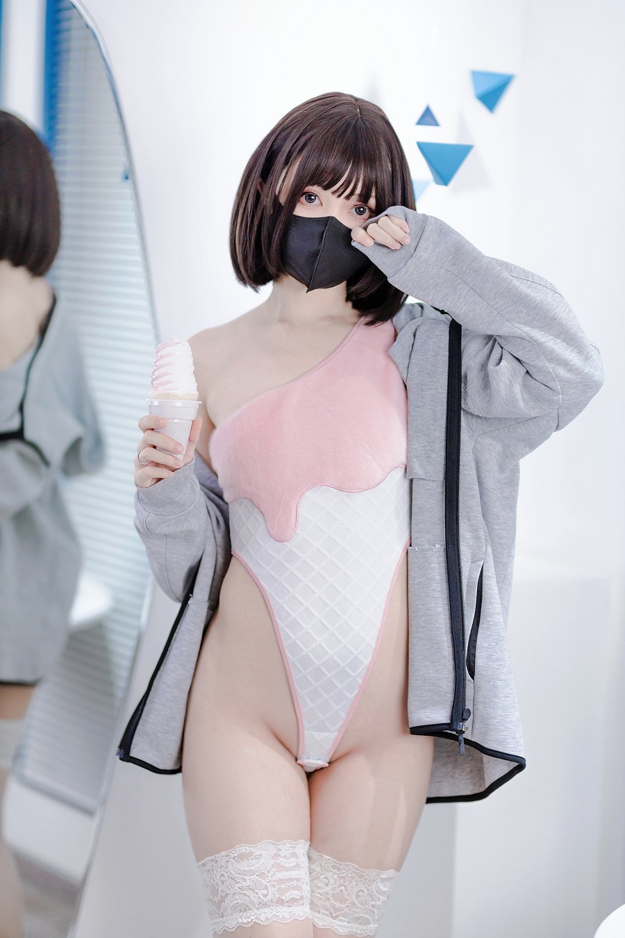 洛桑w伊梓-甜筒[40P] 小姐姐 预览1图