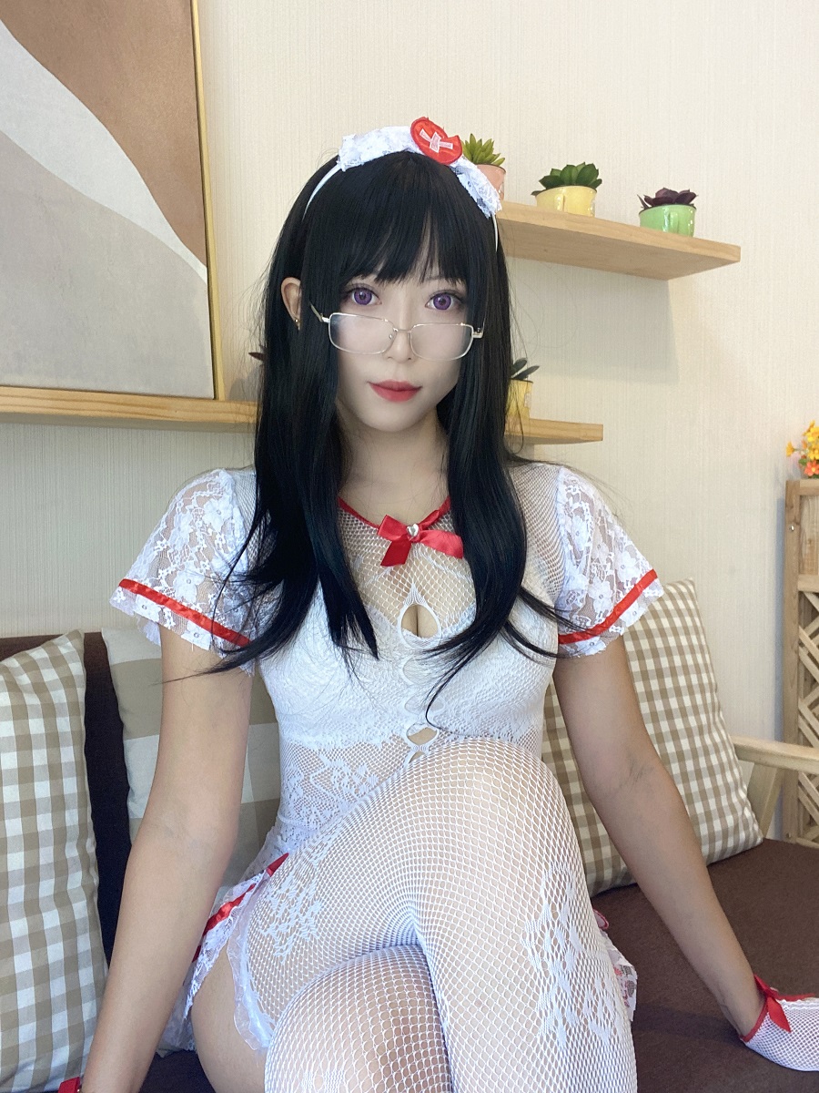 Money冷冷-白网护士套[48P+2V] 小姐姐 预览1图