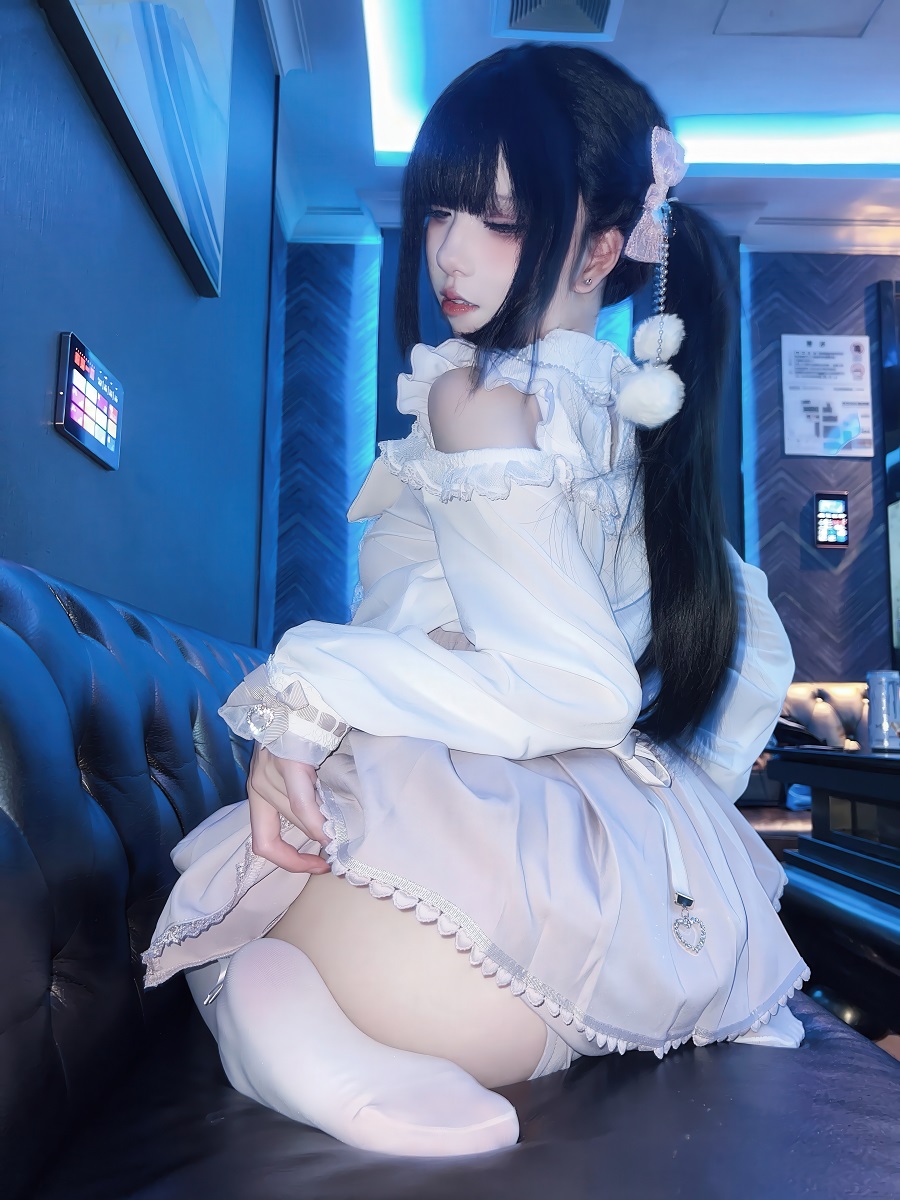 纸悦Etsu_ko-与地雷系女子的ktv约会[44P] 小姐姐 预览3图