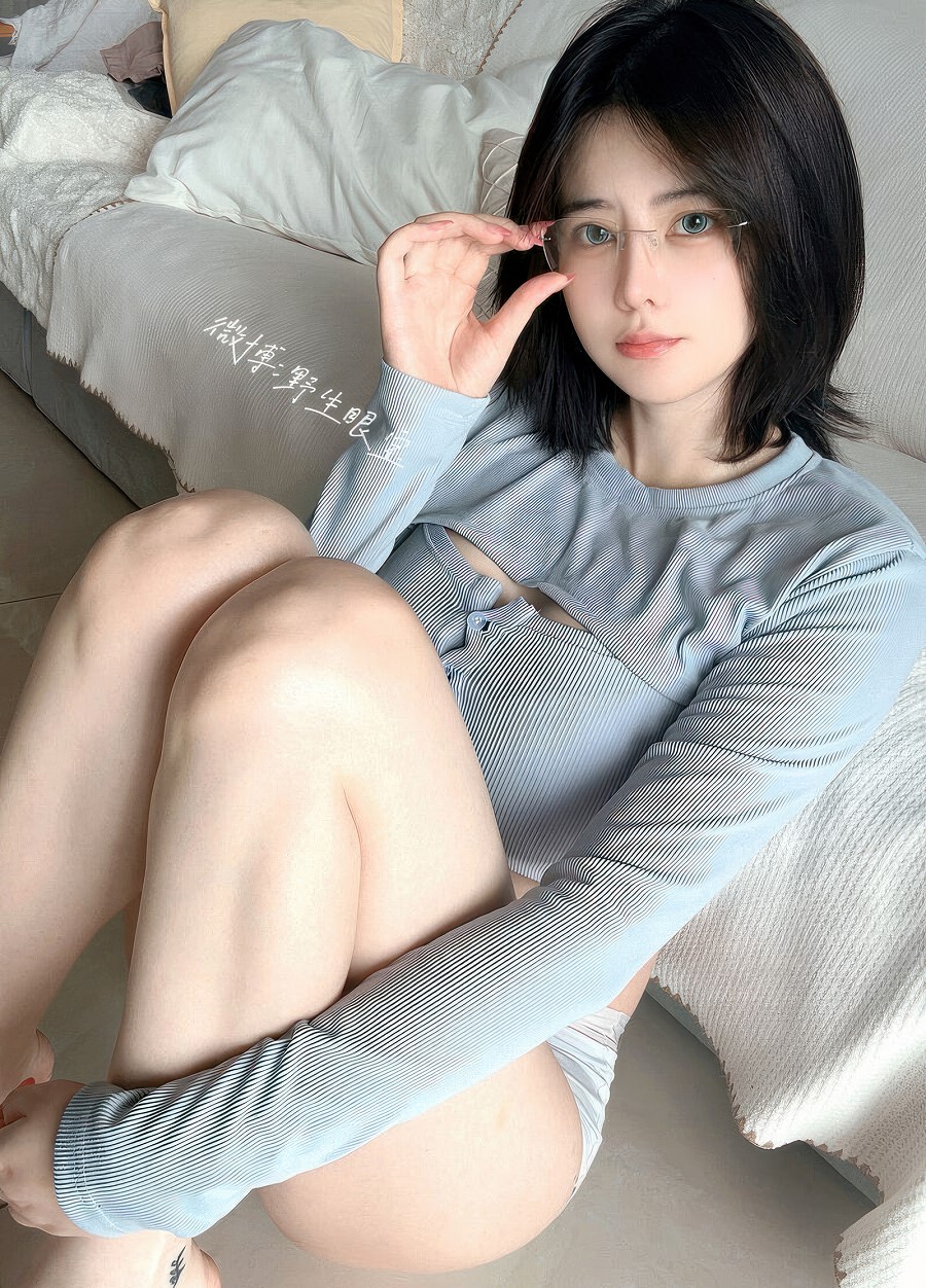 眼酱大魔王w-Fantia-2025年9月会员订阅合集[31P] 小姐姐 预览1图