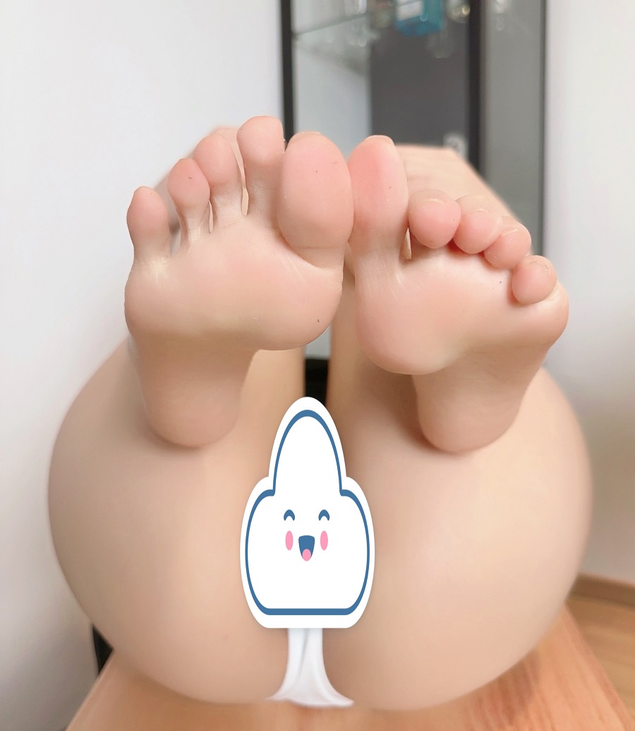 布丁大法-桌下足[28P+3V] 小姐姐 预览3图