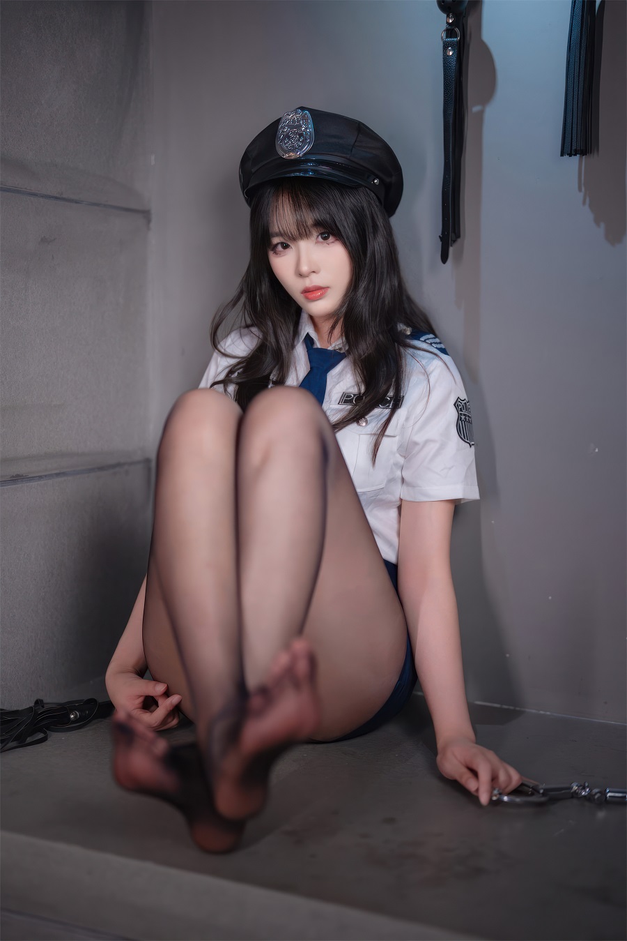 轩萧学姐-女警官黑丝+肉丝[170P+2V] 小姐姐 预览2图