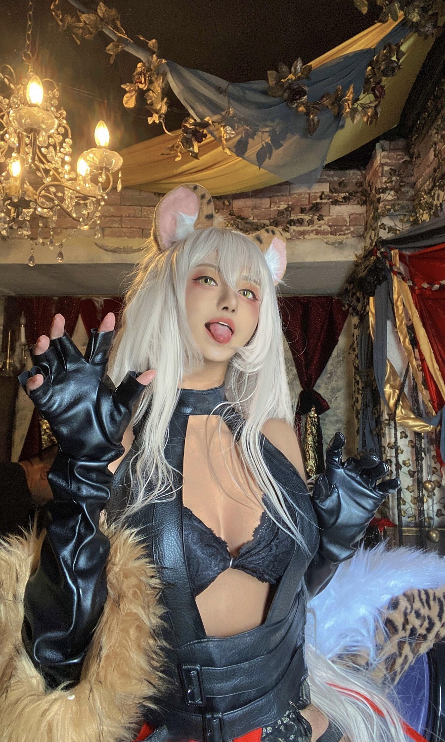 Shika小鹿鹿-莎拉自拍集[30P] 小姐姐 预览1图