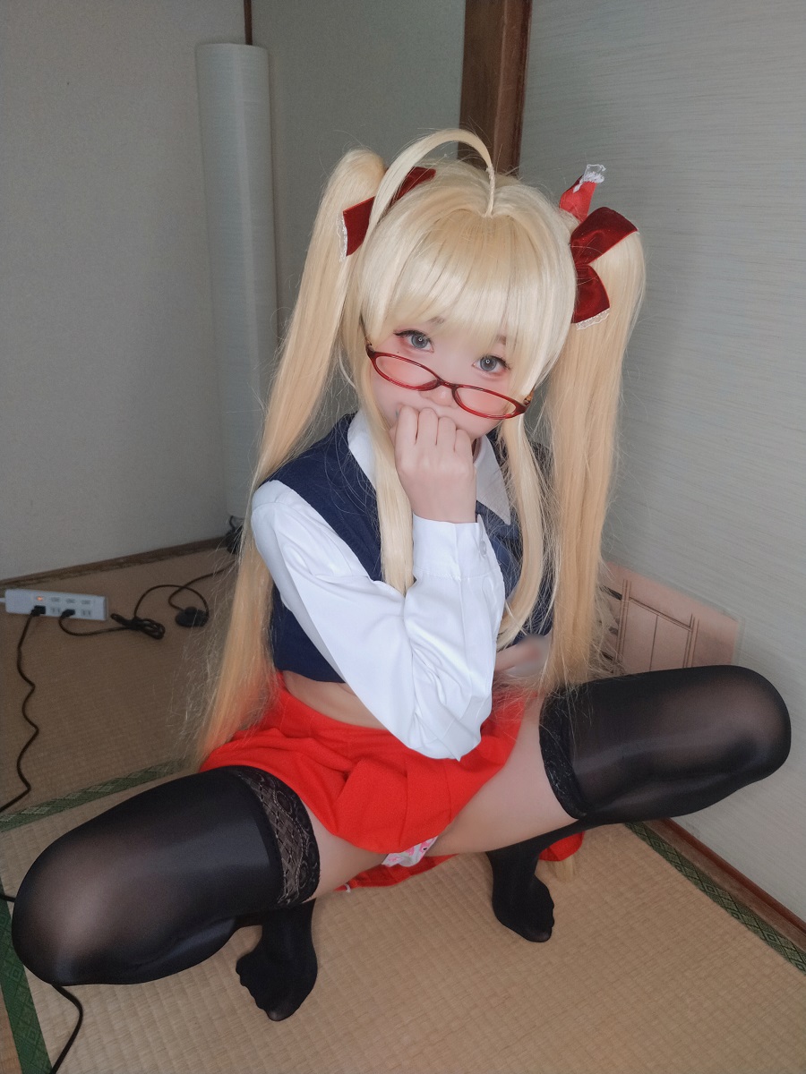 软妹摇摇乐yoyo-Fantia-だいすきなかわいいエリちゃん！[133P] 小姐姐 预览2图