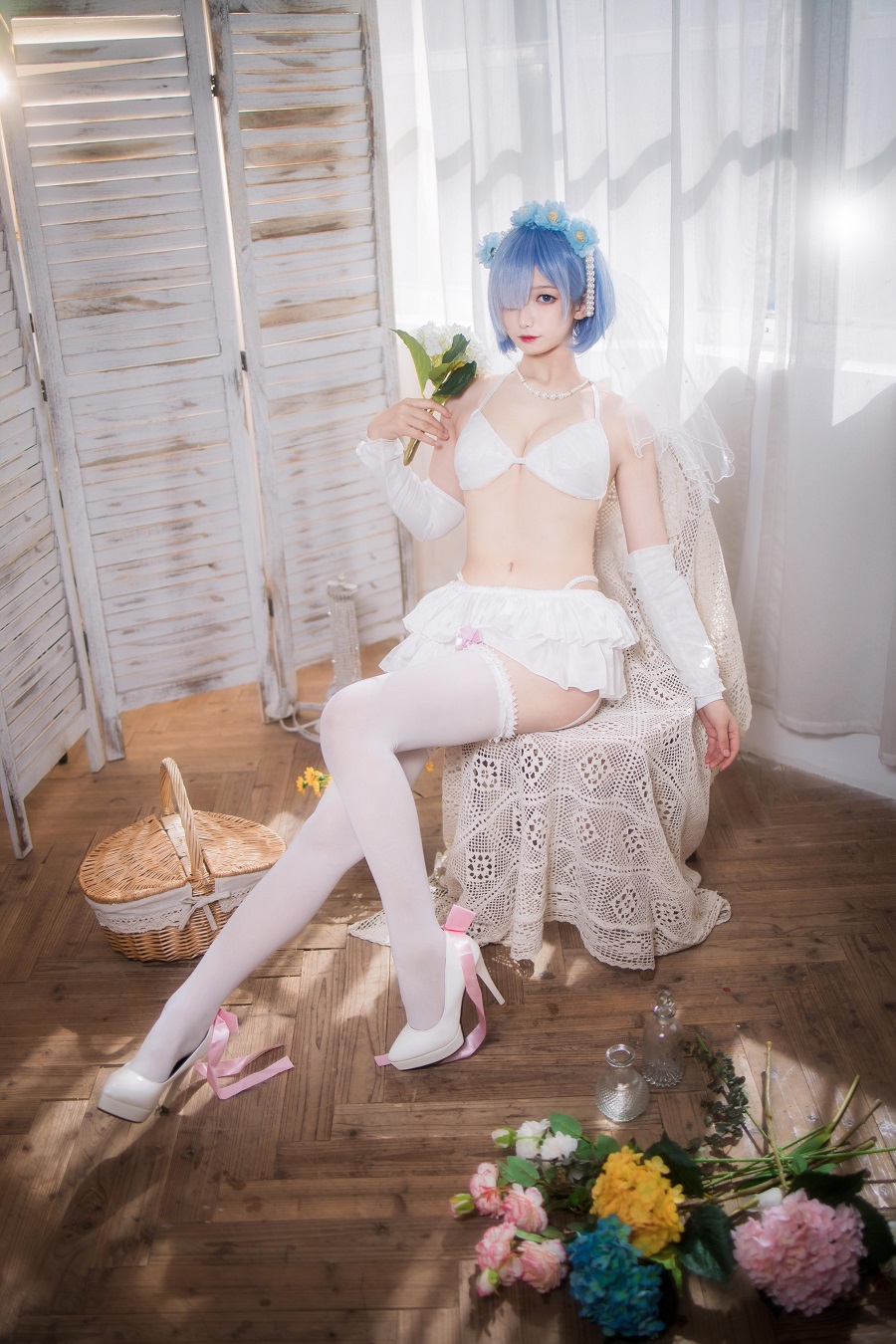 封疆疆v-蕾姆花嫁[26P] 小姐姐 预览2图